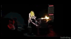 ladyfallbitch.gif
